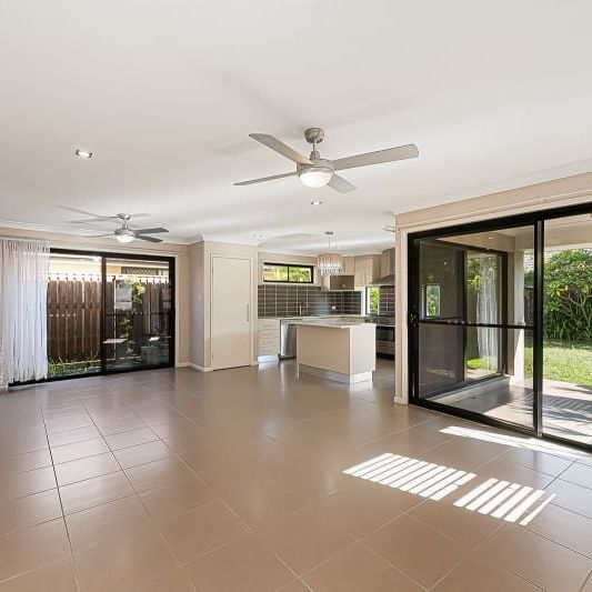 Spacious Family Home with Modern Features! - Photo 1