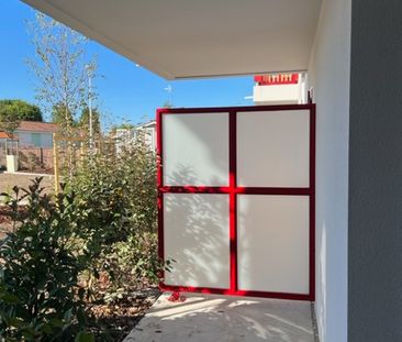 Location Appartement 1 pièce 32m² - Photo 4