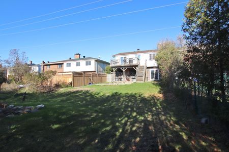 For Lease - 86 Elvaston Avenue Unit# B, South of Baseline to Knoxdale, Ontario - Photo 4