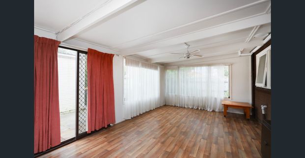 ROOM FOR THE WHOLE FAMILY! - Photo 1