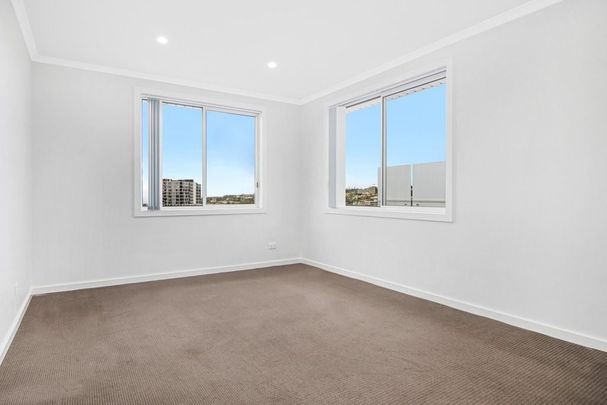 Dee Why, 4 Hogarth Avenue - Photo 1