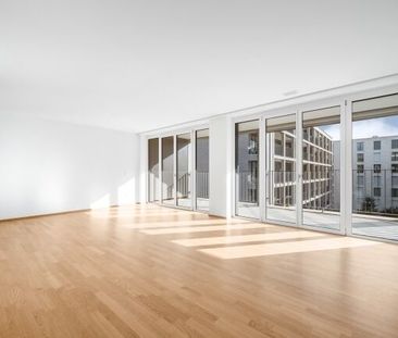 Modern life in cast iron - Photo 5