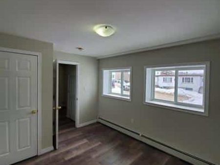 219 Queen St, Unit 1, Midland, ON - Photo 3
