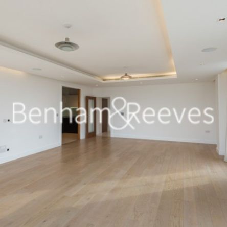 3 Bedroom flat to rent in Longfield Avenue, Ealing, W5 - Photo 1