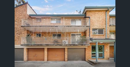 Freshly Painted 2 Bedroom Unit with DOUBLE car garage - Photo 5