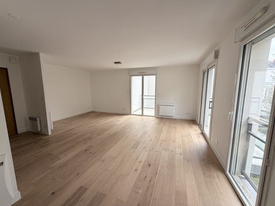 Location Appartement 4 pièces 88m² ANGERS 49100 - Photo 1