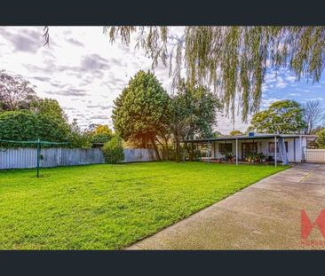 11 Bowden Place, Armadale, WA 6112 - Photo 2