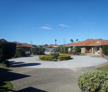 Welcome To Your Comfortable Family Home - Photo 5