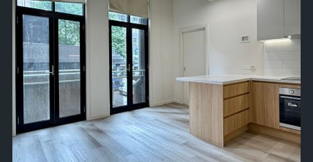 SPACIOUS ONE BEDROOM IN MELBOURNE HUB - Photo 5