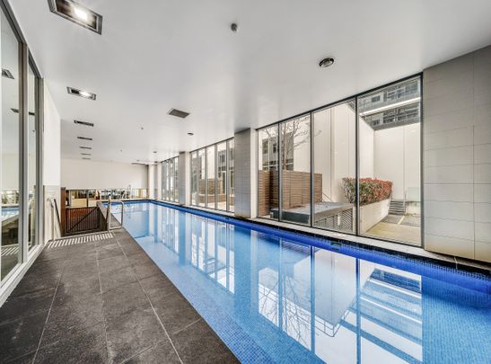 Stylish Braddon Living with Views! - Photo 1