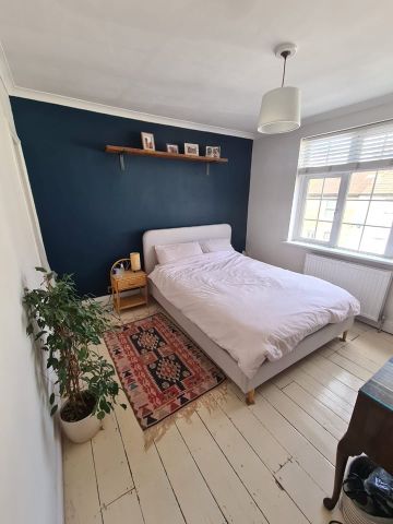 2 Bed Terraced House, Eland Road, CR0 - Photo 5