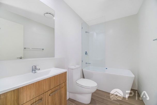 As New Apartment in Prime Location in Homebush! - Photo 1