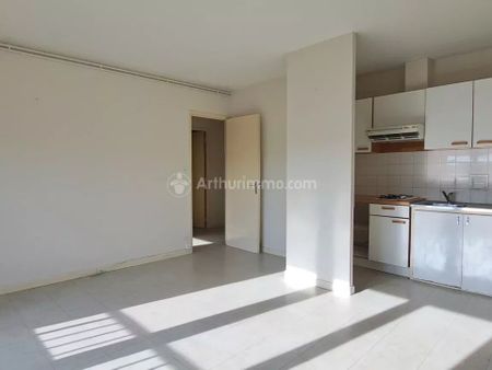 Location Appartement 2 pièces 45 m2 à Carmaux - Photo 3