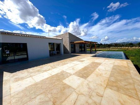 Luxury 4 room Detached House for rent in Muro, Balearic Islands - Photo 5