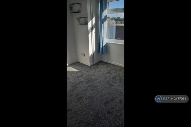 3 bedroom maisonette to rent - Photo 1