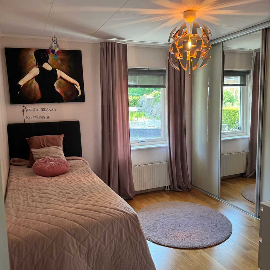 Gamla Lillhagsvägen, Hisings Backa - Photo 1