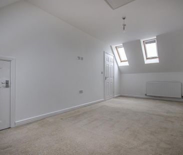3 bedroom end of terrace house to rent - Photo 4