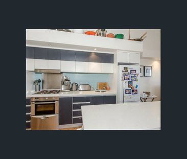 Modern two bedroom apartment in Windsor - Photo 2