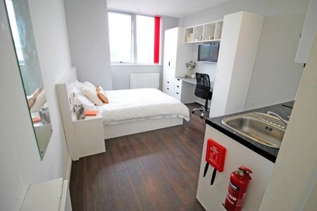 Studio to rent - Photo 4