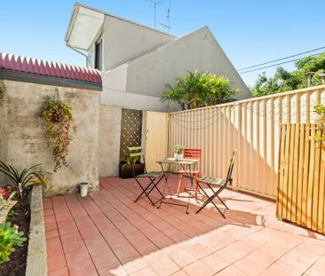 Unfurnished Two Bedroom Home - Photo 3