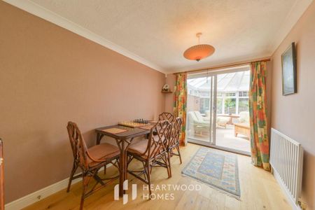 3 bedroom semi-detached house to rent - Photo 4