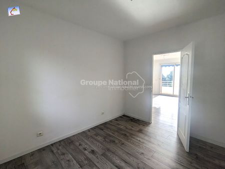LES 4 CHEMINS- VUE DEGAGÉE- APPARTEMENT T3 - 57 M² - 2 CHAMBRES - CAVE - PARKING -, - Photo 4