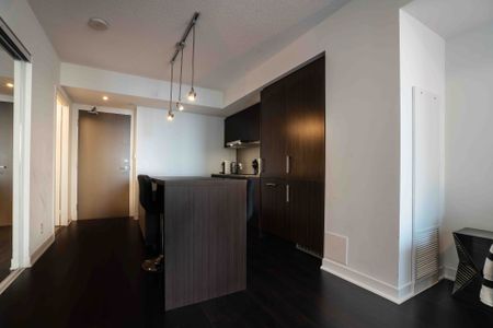 For Lease - 88 Harbour Street Unit# 1409, Toronto, Ontario - Photo 2