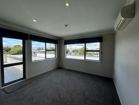 Spacious Mount Apartment - Mt Maunganui - Photo 4