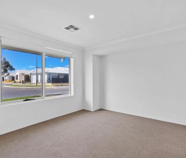 Your Ideal Family Home - 4x2 with Theatre, Office & Open-Plan Livin... - Photo 5