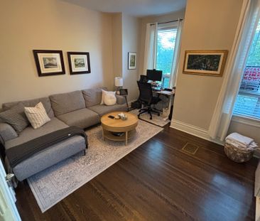 Beautifully renovated 2 bedroom apartment. - Photo 3