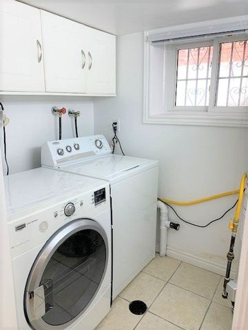 For Lease - 541 Palmerston Boulevard Unit# Basement, Toronto, Ontario - Photo 2