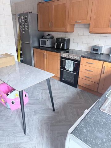 65 Mount Vernon, Belfast, BT15 4BJ - Photo 5