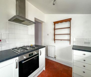 2 bedroom terraced house to rent - Photo 6