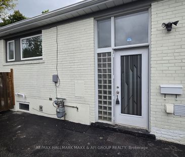 For Lease - 319 Taylor Mills Drive, Richmond Hill, Ontario - Photo 4