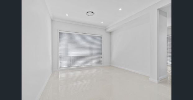 Stunning large family home - Photo 1