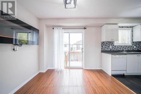 2678 TRULLS ROAD S - Photo 2