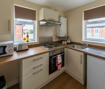 1 bedroom flat to rent - Photo 2