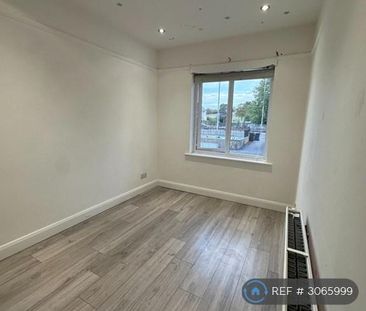 2 bedroom maisonette to rent - Photo 4