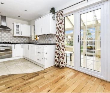 3 bedroom property to rent - Photo 6