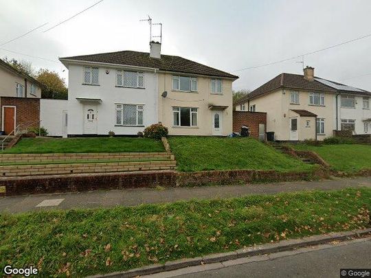 Room in a Shared House, Sturminster Road, BS14 - Photo 1