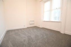 1 Bed Property To Rent - Photo 2