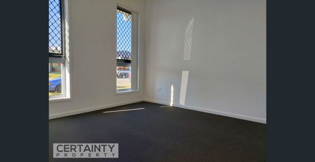 Brand new duplex for rent in Morayfield - Photo 1