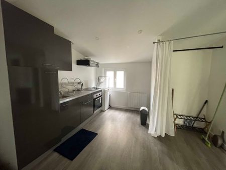 Location Appartement 1 pièce 28m² - Photo 4