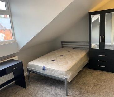 7 bedroom terraced house to rent - Photo 4