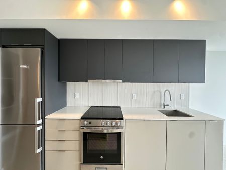 For Lease - 8 TIPPETT Road Unit# 508, Toronto, Ontario - Photo 4