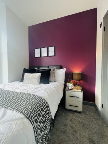 BEDROOM 1 LARGE DOUBLE ENSUITE - Photo 5