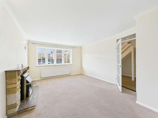 Ropley Close, Tadley, RG26 - Photo 1