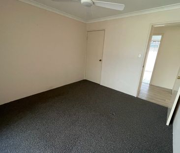 CONVENIENCE & LIFESTYLE IN CAREY PARK - Photo 5