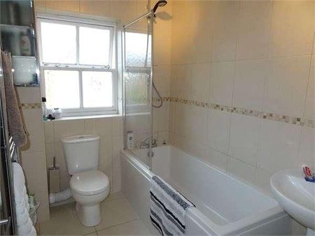 Webb Close, Temple Park, Binfield, RG42 - Photo 5