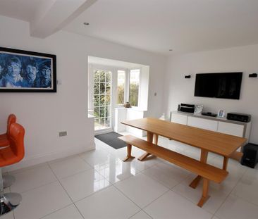 3 bedroom semi-detached house to rent - Photo 2